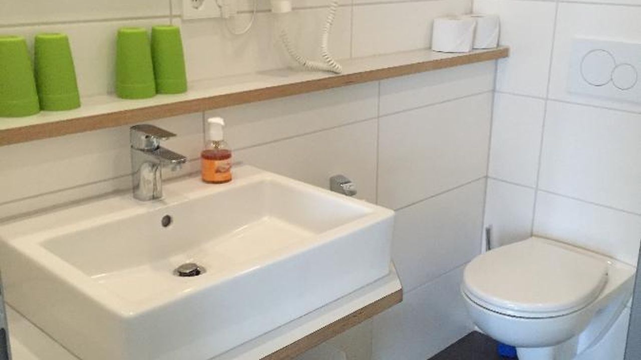 App-6-Bad-1 App-6-Bad-1